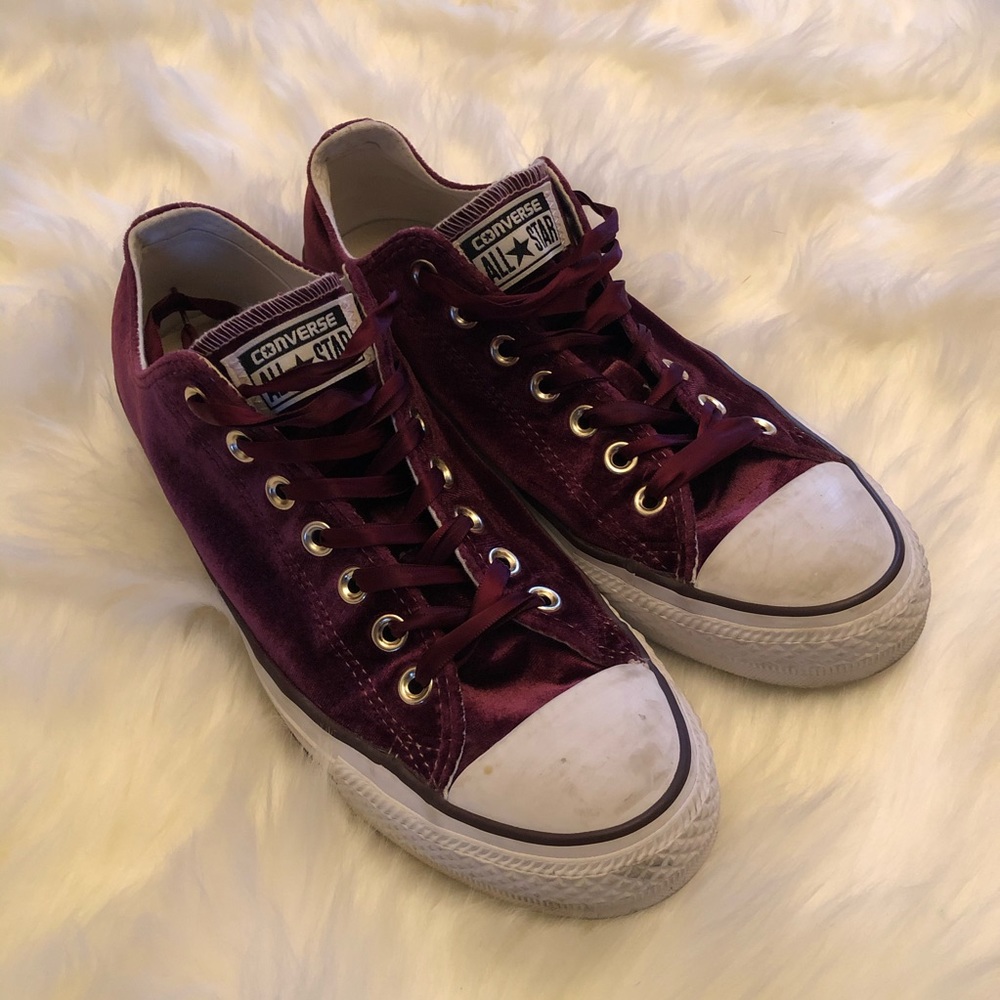 Burgundy Red Velvet converse